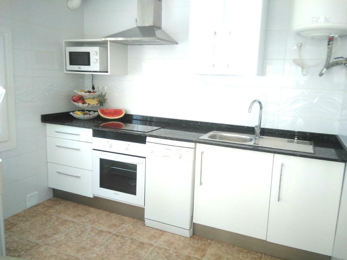 Apartment Wonderful, 100 Meters From The Beach.